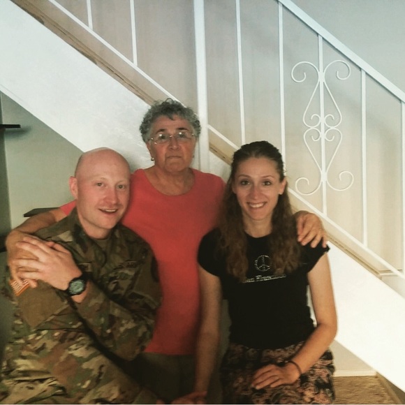 Meet your Posher, Van - Picture 9 of 11